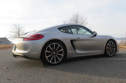 2014 Porsche Cayman S.