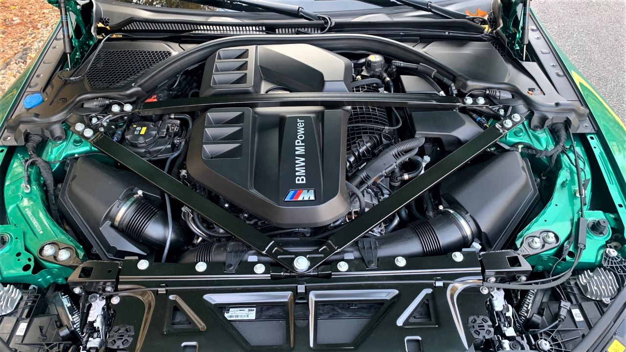2022 BMW M4 Competition engine