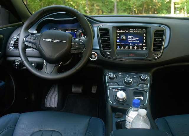 2015 Chrysler 200S