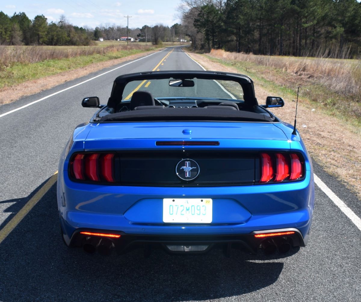 Ford Mustang Convertible rear