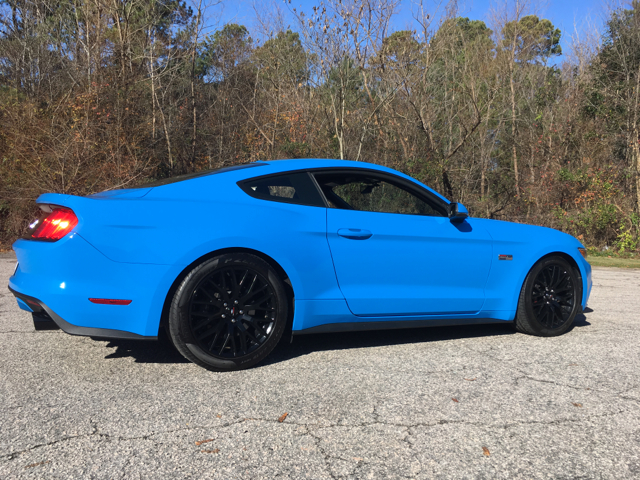 2017 Ford Mustang GT Premium.