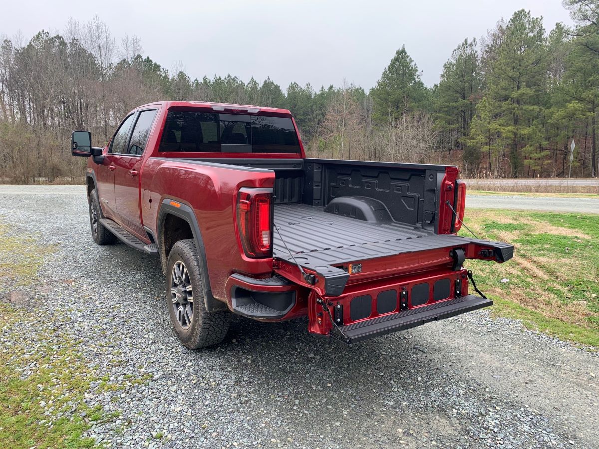 GMC MultiPro Tailgate Full Width Step