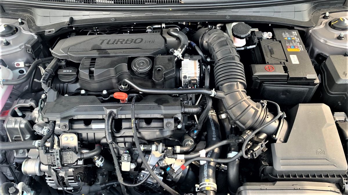 2021 Hyundai Elantra N Line turbo engine