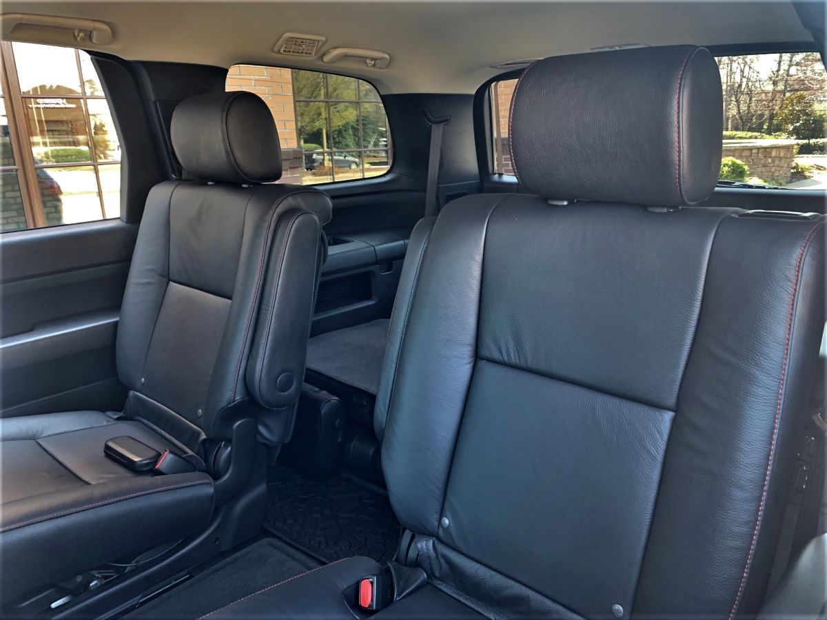 Details 89+ about toyota sequoia captains chairs latest in.daotaonec