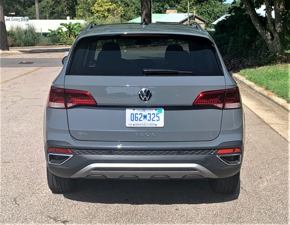 Volkswagen Taos rear view
