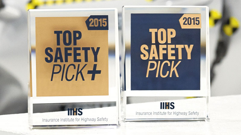2015 iihs top safety picks