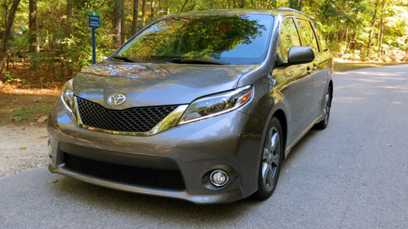 2017 Toyota Sienna review
