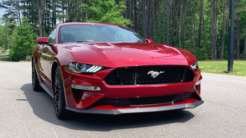 2019 Ford Mustang GT Fastback front