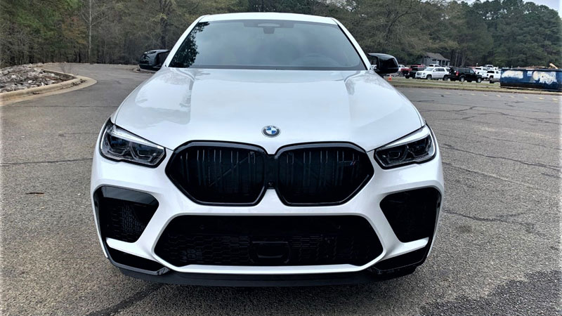 2020 BMW X6 M Competition front