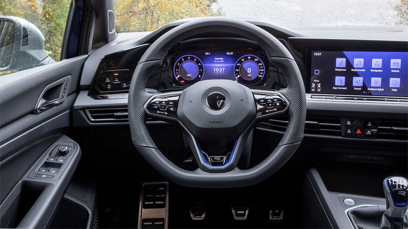 2023 Volkswagen Golf R interior