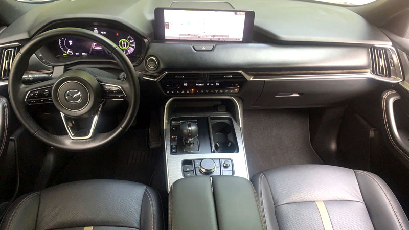 2024 Mazda CX 90 interior