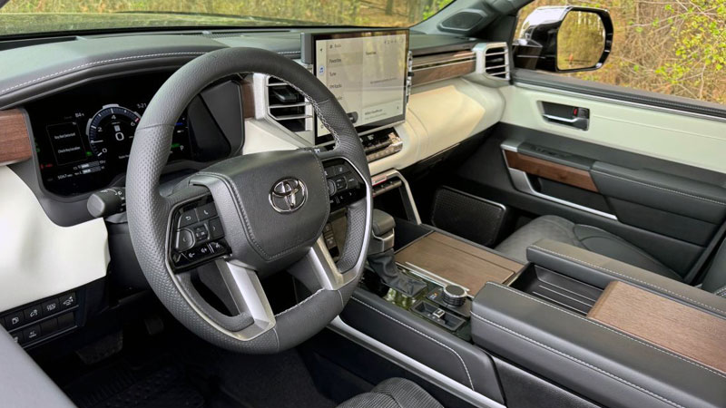 2025 toyota sequoia 5