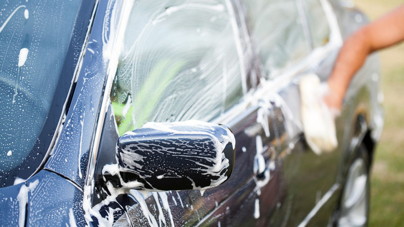 washing car